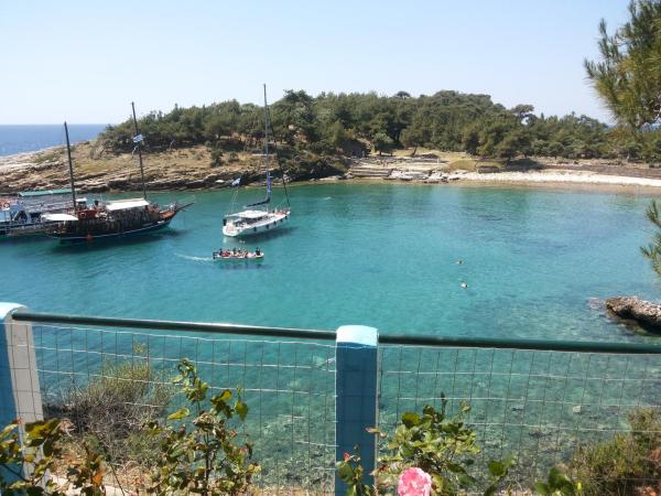 Gorgona Rooms, 予約  Alyki Thassos
