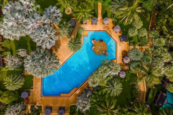 Moevenpick Resort & Spa Karon Beach Phuket