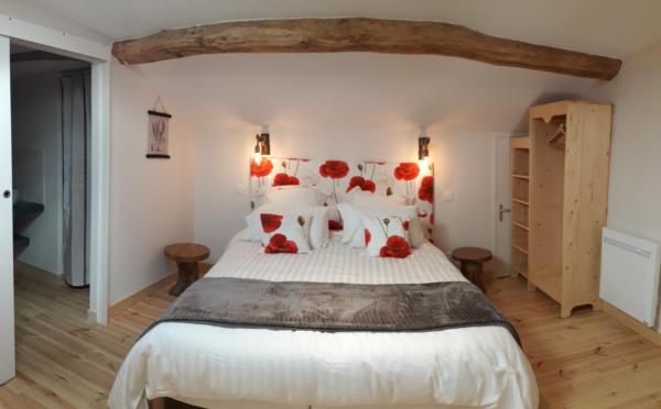 Chambres d'hôtes La chenevière, 予約 ホテル サン レミ ド シャルニャ Puy-de-Dôme