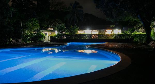 Malekus Mountain Lodge, 予約 ホテル Aguas Claras アラフエラ