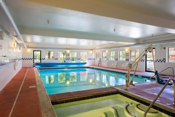 Cedar Lodge Motel, 予約 ミニホテル グレンウッド・スプリングス コロラド州