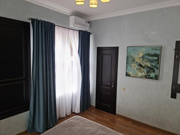 Na Zerkalnom Apartments