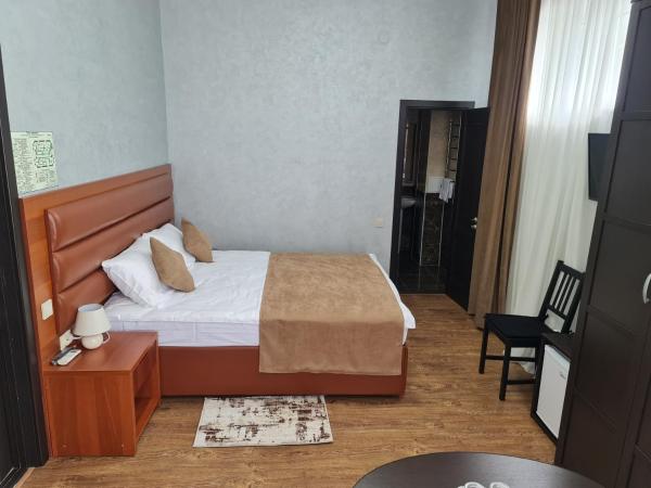 Na Zerkalnom Apartments