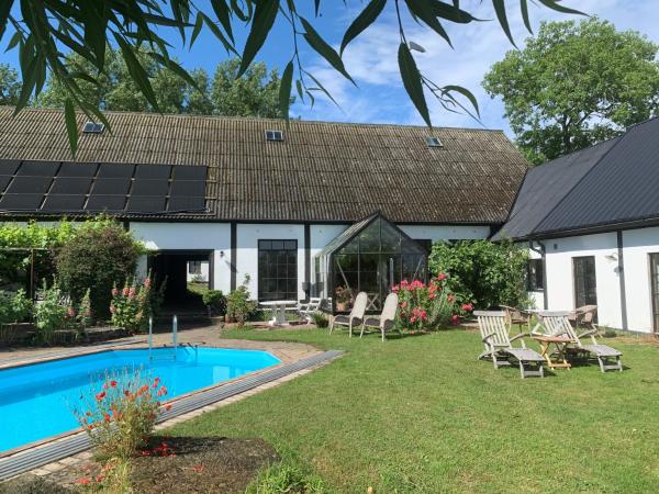 Lunkaberg Bed & Breakfast, 予約 ベッド・アンド・ブレックファースト Gislöv Osterlen