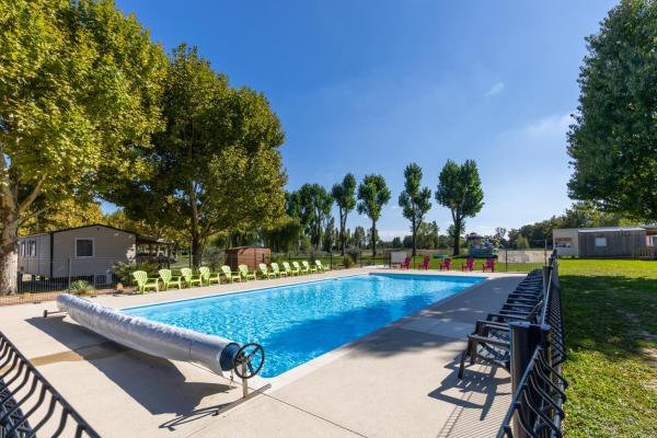 L'Oasis des Dombes, 予約 キャンプ場 Amberieux-en-Dombes Ain