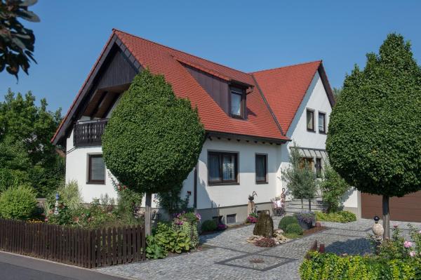 Ferienwohnungen TonArt - modern & stilvoll im Weinort Sommerach, 予約 アパートメント ゾンマーアッハ ウンターフランケン