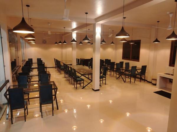 CRYSTAL RIVERSTON DECK, 予約 ホテル Matale District 