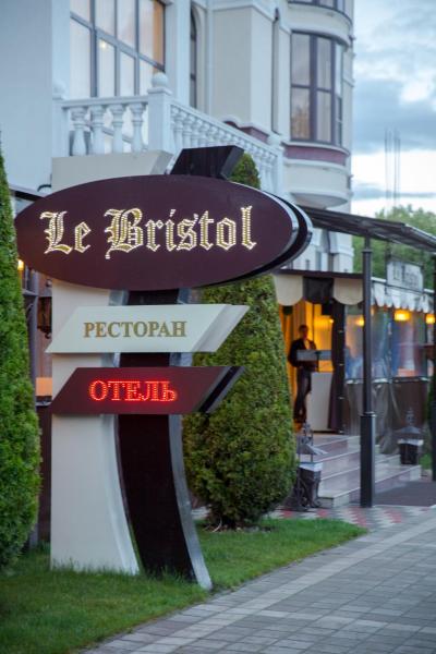 Le Bristol
