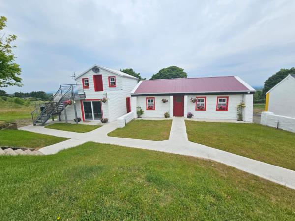 Tiernan's Luxury Accommodation, 予約 バケーションホーム Charlestown Mayo