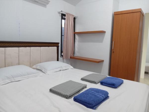 Bak Trieng Homestay - depan Mushalla Baitul Muttaqien BUPERTA, 予約 バケーションホーム Lamnyong スマトラ島