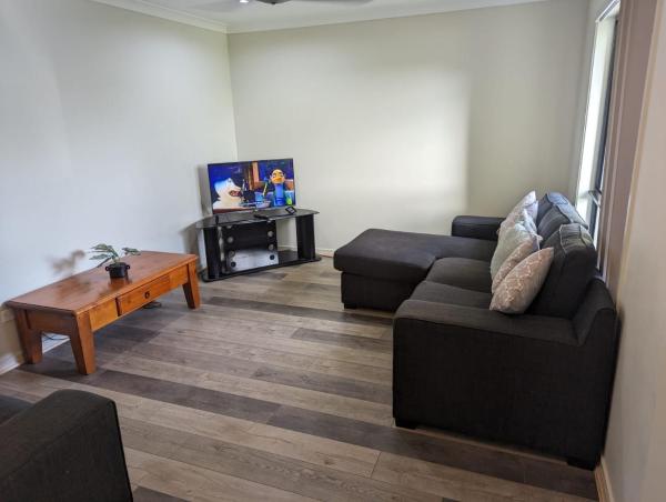 Christa's 4Bedroom Entire Private House Gladstone City, 予約 バケーションホーム グラッドストン Southern Great Barrier Reef