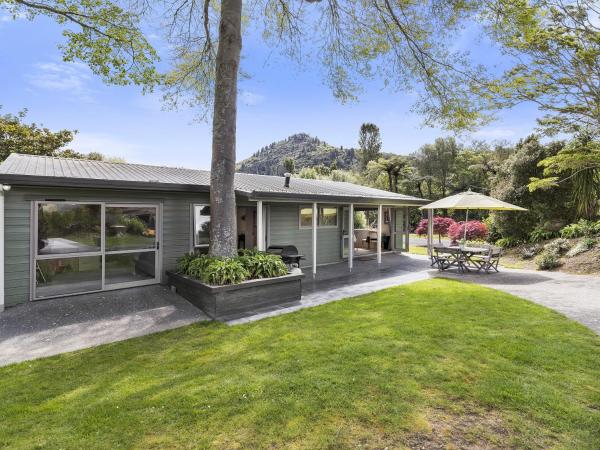 Te Miro Cottage - Lake Tarawera Cottage, 予約 バケーションホーム Lake Tarawera ベイ・オブ・プレンティ地方