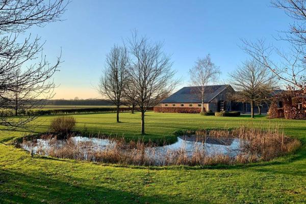 Karibu de Stallen (met Sauna en Stoom douche), 予約 バケーションホーム Daarle オーファーアイセル州