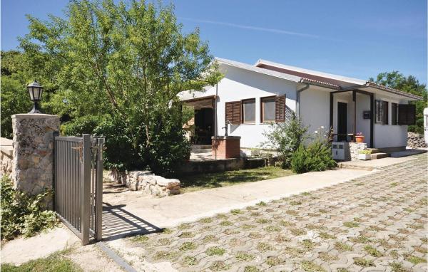 Holiday home Jezera Put Sv.Roka, 予約 アパートメント Jezera Murter Island