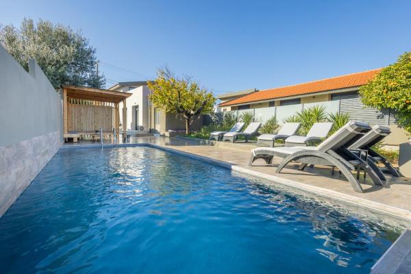 City Art Villa, 予約 ヴィラ Asgourou ロードスタウン