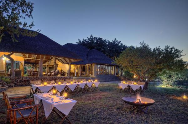 Rhulani Safari Lodge, 予約 ロッジ Melorane Madikwe Game Reserve