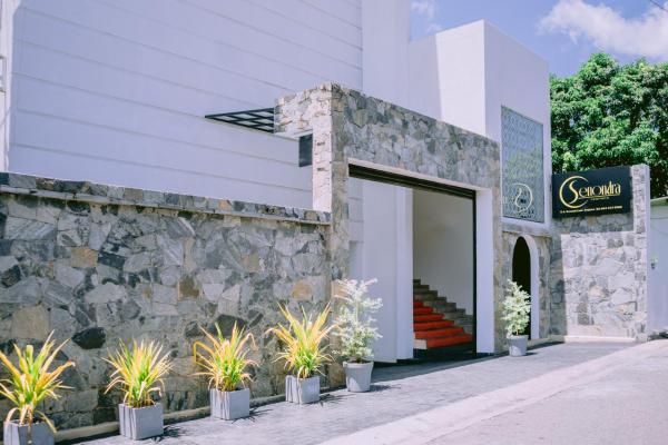 Hotel Senondra, 予約 ホテル Ampara Ampara District