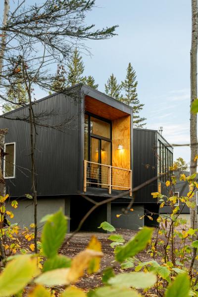 Ski Hill Cabins and Saunas, 予約  Lutsen Minnesota