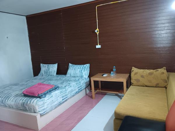 เพชรมาลีรีสอร์ท, 予約  Ban Khlong Khanan クラビ県