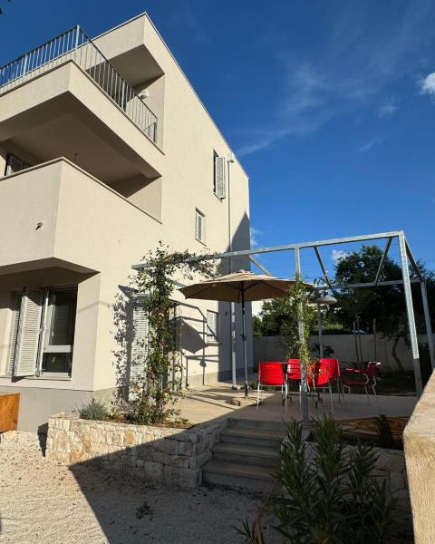 Supetar Cypress House - near the beach, 予約  シュペタル ブラチ島