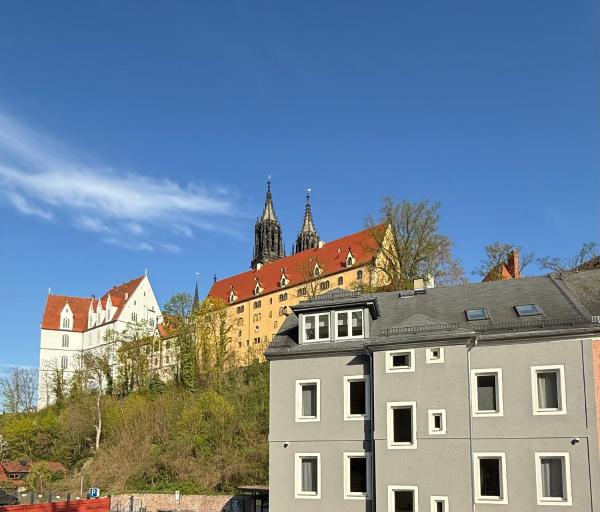 Panorama Apartments an der Seilbahn unterhalb der Albrechtsburg - Parkplatz und Wi-Fi - FREE, 予約 アパートメント マイセン ドレスデン