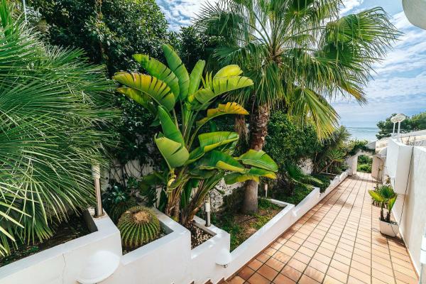 Beachfront Villa, 予約  Moraira コスタ・ブランカ