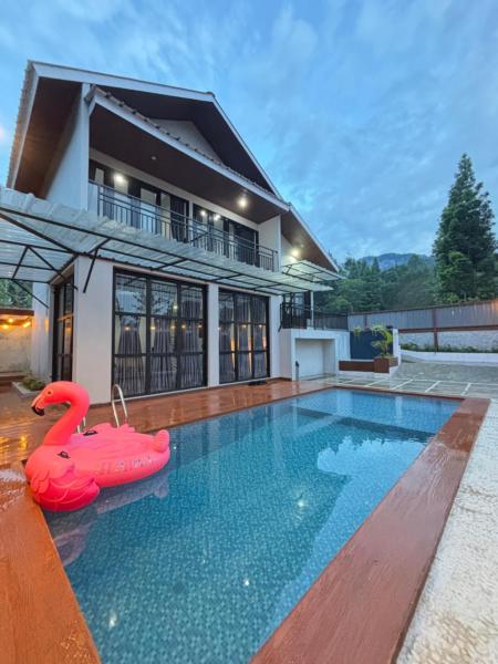 Villa Andira Hidden Paseban, 予約  Pondok Cipaseban West Java