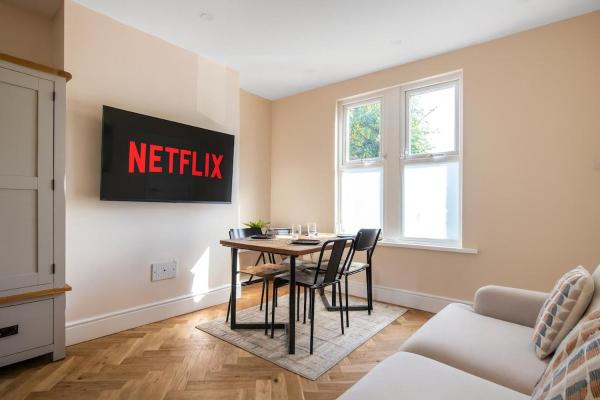 Lyme Villa - Near QMC & University of Nottingham, 予約  ノッティンガム ノッティンガムシャー