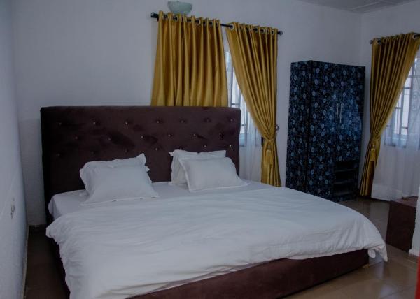 Brent Apartment Akure, 予約  Oba Ile オンド