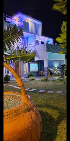 ECR Beach Villa with Private Swimming Pool - R&B, 予約  Tirupporūr Tamil Nadu