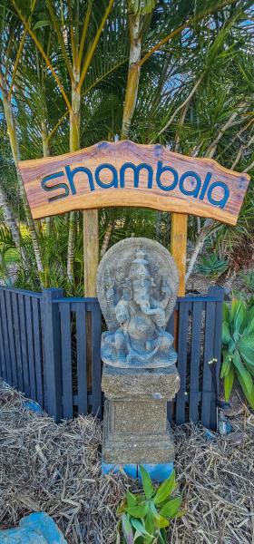Shambala Pet Friendly Apartments Agnes Water, 予約 アパートメント Agnes Water Southern Great Barrier Reef