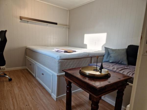 Cozy Basement Apartment in Leknes Shared & Affordable, 予約  Leknes Lofoten