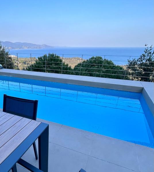 Villa Alta Benat, vue mer exceptionnelle, piscine, 予約  Bormes-Les-Mimosas Mimosa Road