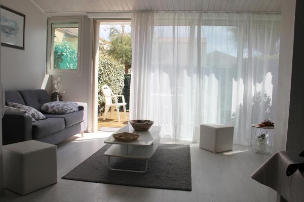 Jolie Villa bord de mer accès direct, 予約  フロンティニャン Hérault