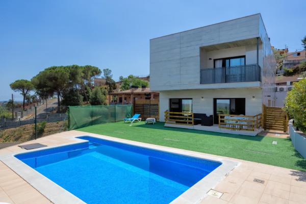 Hauzify I Villa Velaz, 予約  フォガルス デ ラ セルヴァ Barcelona Province