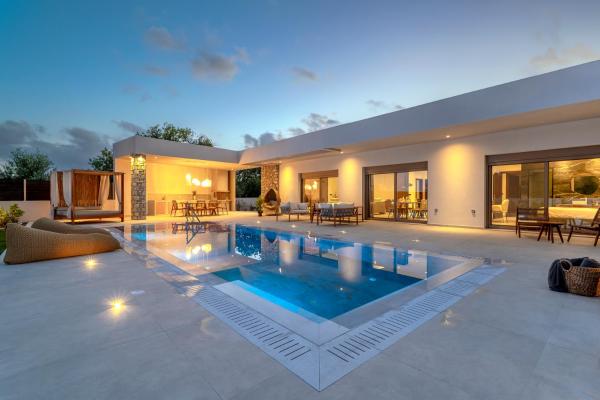 Ruby Paradise, 予約  Asgourou ロードスタウン