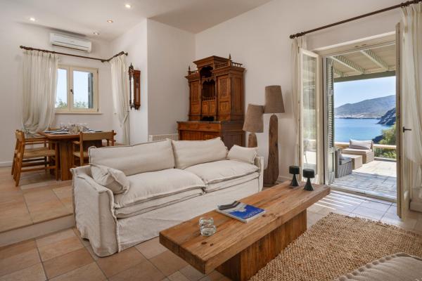 Horizon Beach House by Andros Villas Collection, 予約  Andros Island South Aegean