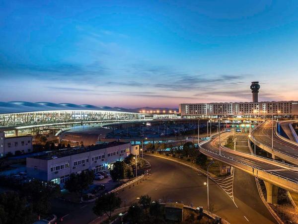 Pullman Nanjing Lukou Airport Hotel, 予約 ホテル Jiangning 江蘇省